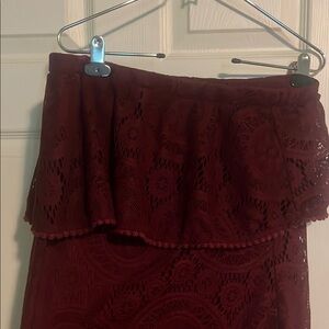 Elegant Burgundy Lace strapless dress